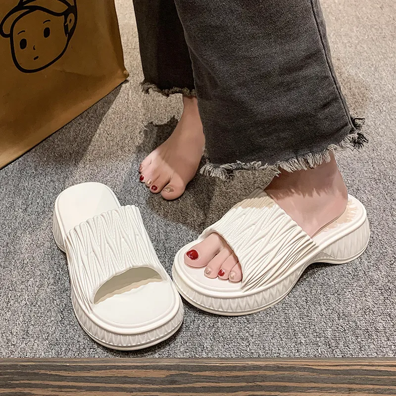 XMISTUO Fashion Versatile Squashy And Bouncy Feeling Slip Resistant Abrasion Resistant Slippers-8