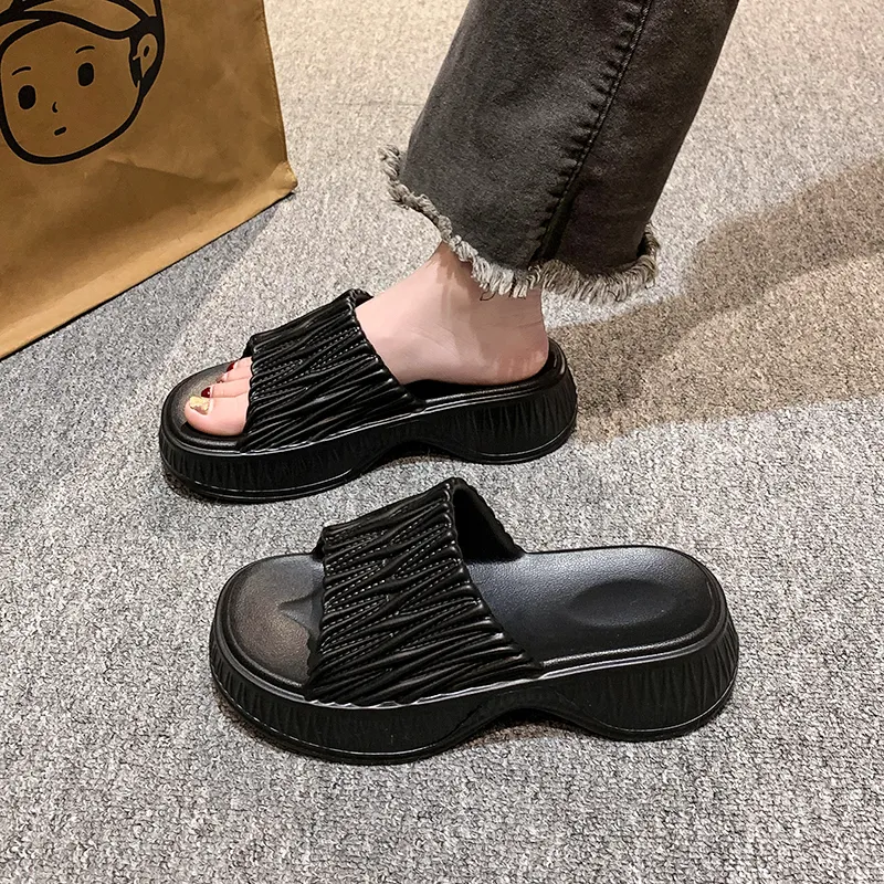 XMISTUO Fashion Versatile Squashy And Bouncy Feeling Slip Resistant Abrasion Resistant Slippers-2