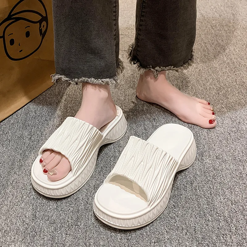 XMISTUO Fashion Versatile Squashy And Bouncy Feeling Slip Resistant Abrasion Resistant Slippers-10