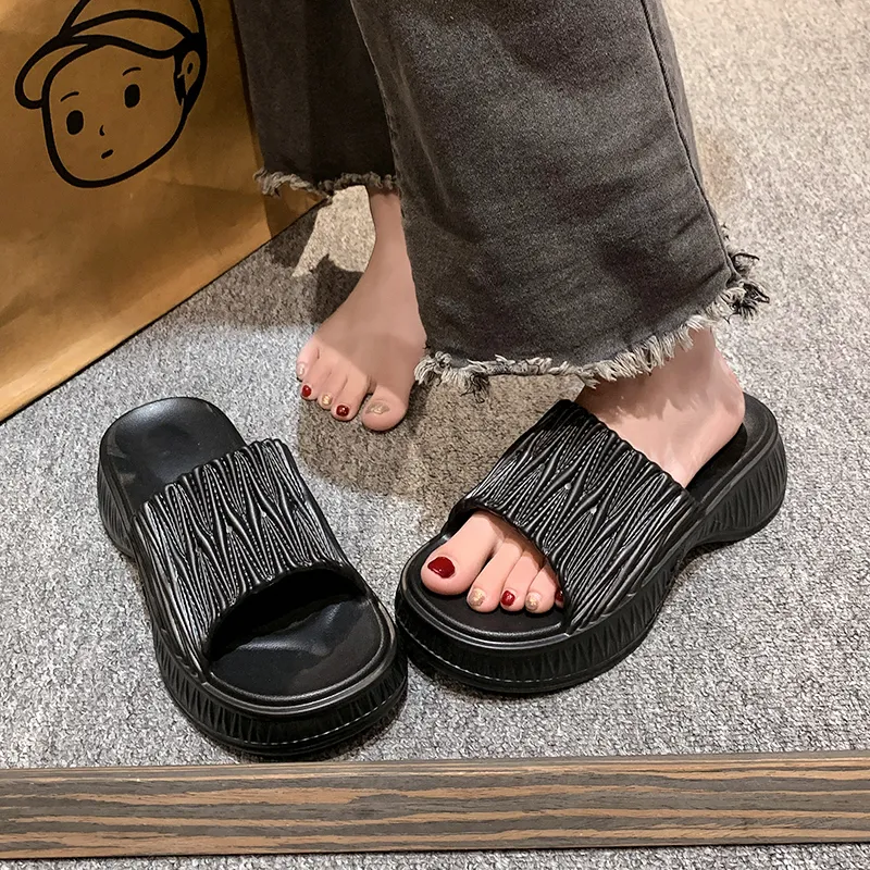 XMISTUO Fashion Versatile Squashy And Bouncy Feeling Slip Resistant Abrasion Resistant Slippers-3