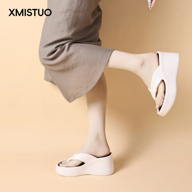 XMISTUO Cut Out Abrasion Resistant Quiet Flip Flops Women's-2