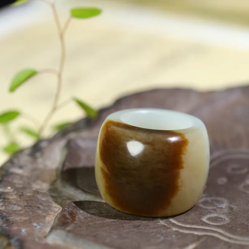 Jade Charm Yao Knuckle Push White Jade/Pale Greenish White Jade Unisex-1
