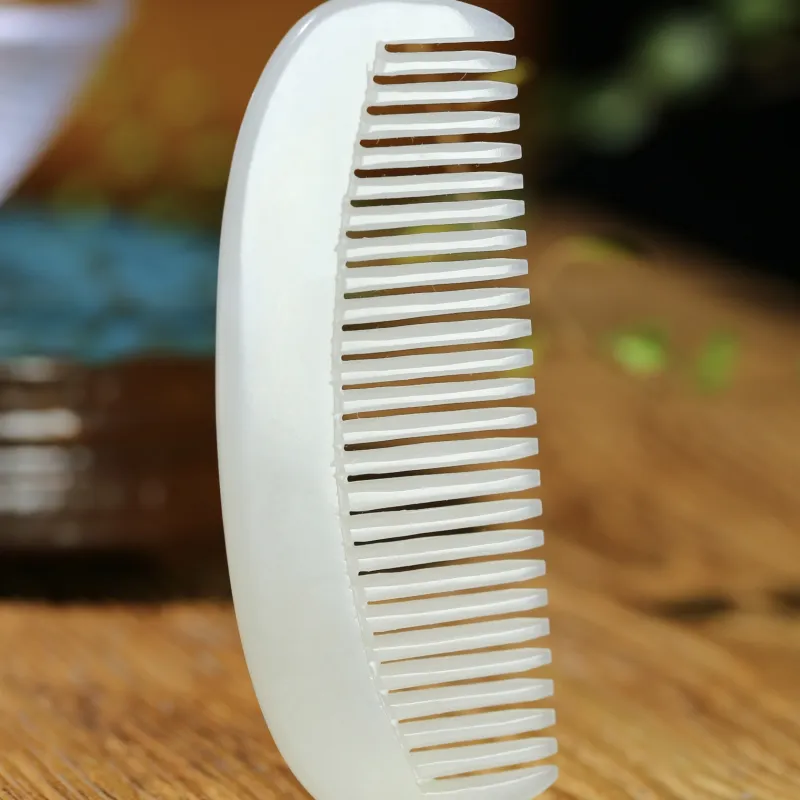 Jade Charm Yao Comb White Jade/Pale Greenish White Jade Unisex-1