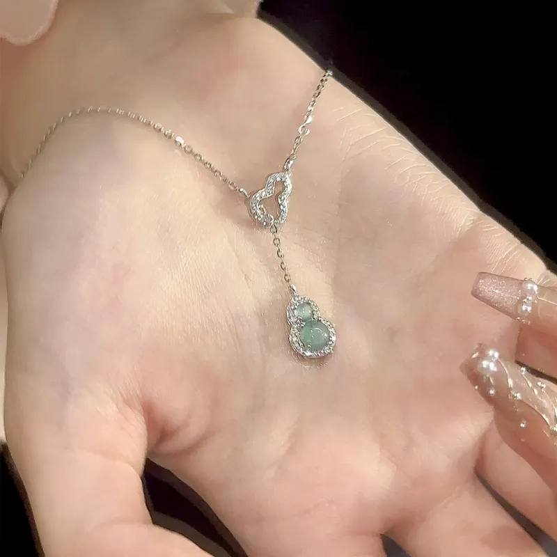MINTLEAF Ice Glutinous Jadeite Necklaces Women's-1