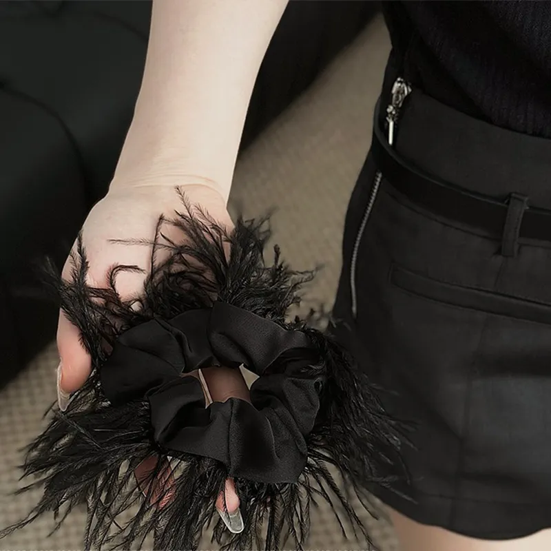 MISSJUJU Ostrich Feathers Hair Tie Women's-3
