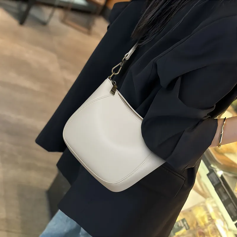 EBLAN Cow Leather Shoulder Bag, Crossbody Bag, Bucket Bag Regular Women's Ecru-1