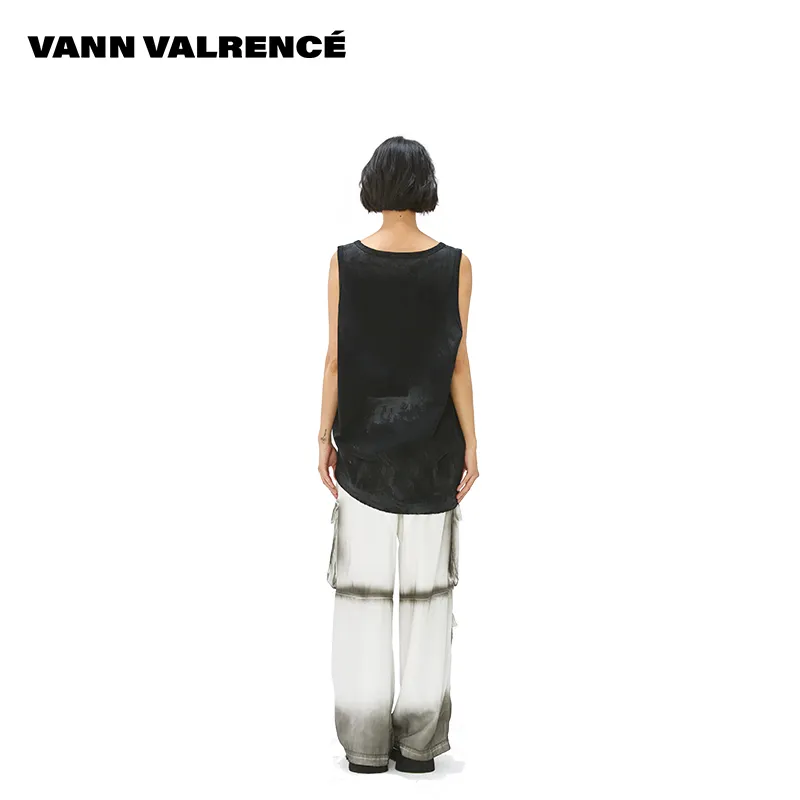 VANN VALRENCÉ Tank Tops Unisex Black-5