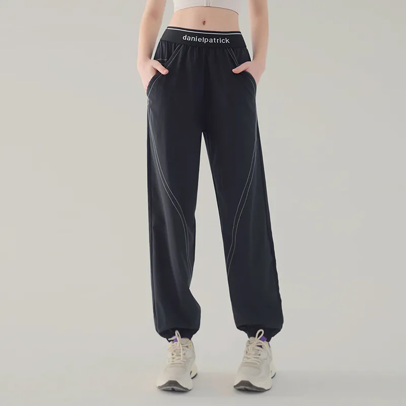 Lan Pattern Athletic Trousers Women's-1