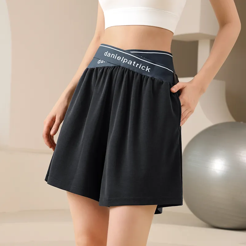 Lan Pattern Sports Shorts Women's-4