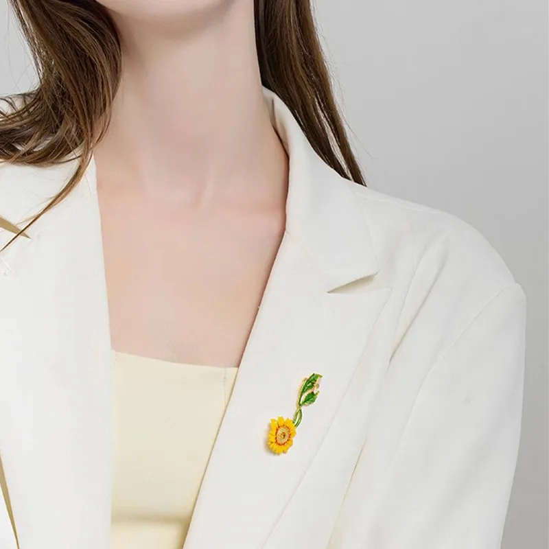 Fariya 18K Gold Plated Copper Brooches Women's-4