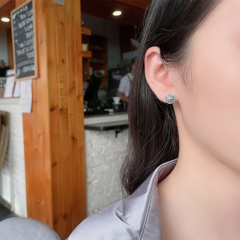 ETAHLOVE S925 Silver Stud Earrings Unisex Anniversary Surprise Gift For Boyfriend And Girlfriend's Birthday-1