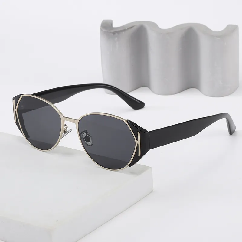 MUYKUY PC Metal Oval Sunglasses Women's-1
