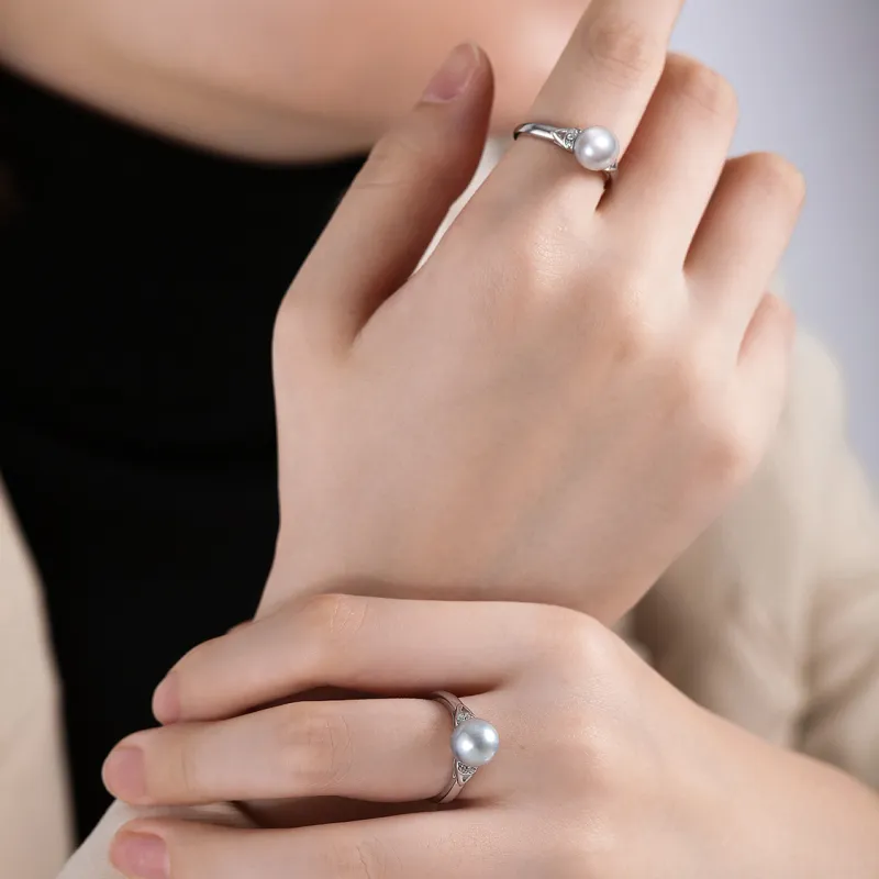IL&CO. Pearl Rings Women's-5