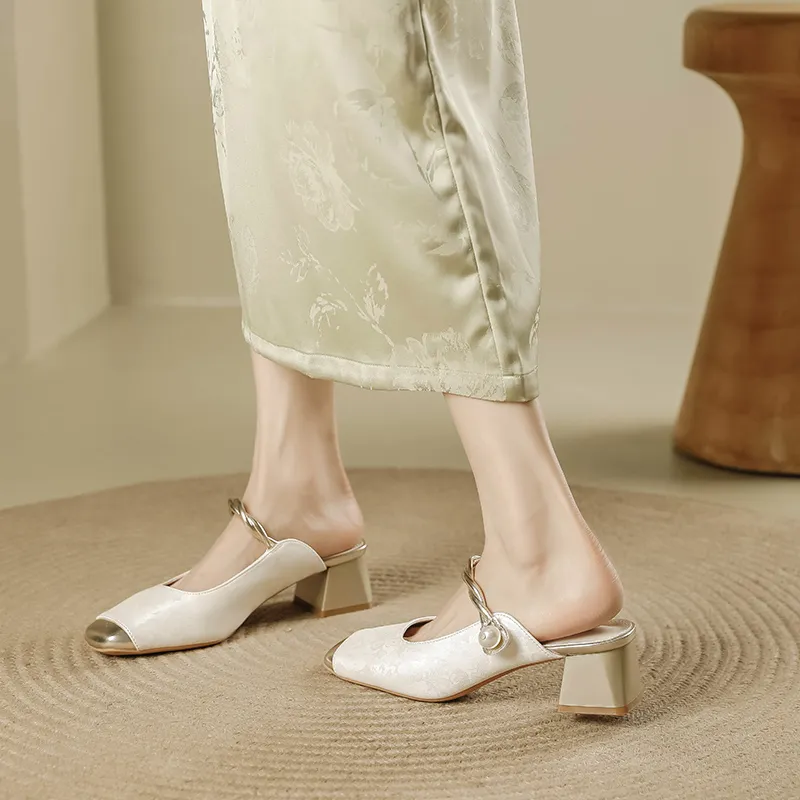KATHRYN WILSON Rubber Sole Slip Resistant Closed Toe Slippers Women's-18