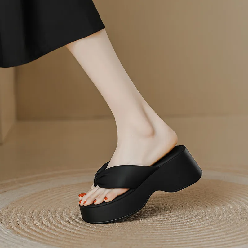 KATHRYN WILSON Rubber Sole Slip Resistant Flip Flops Women's-12