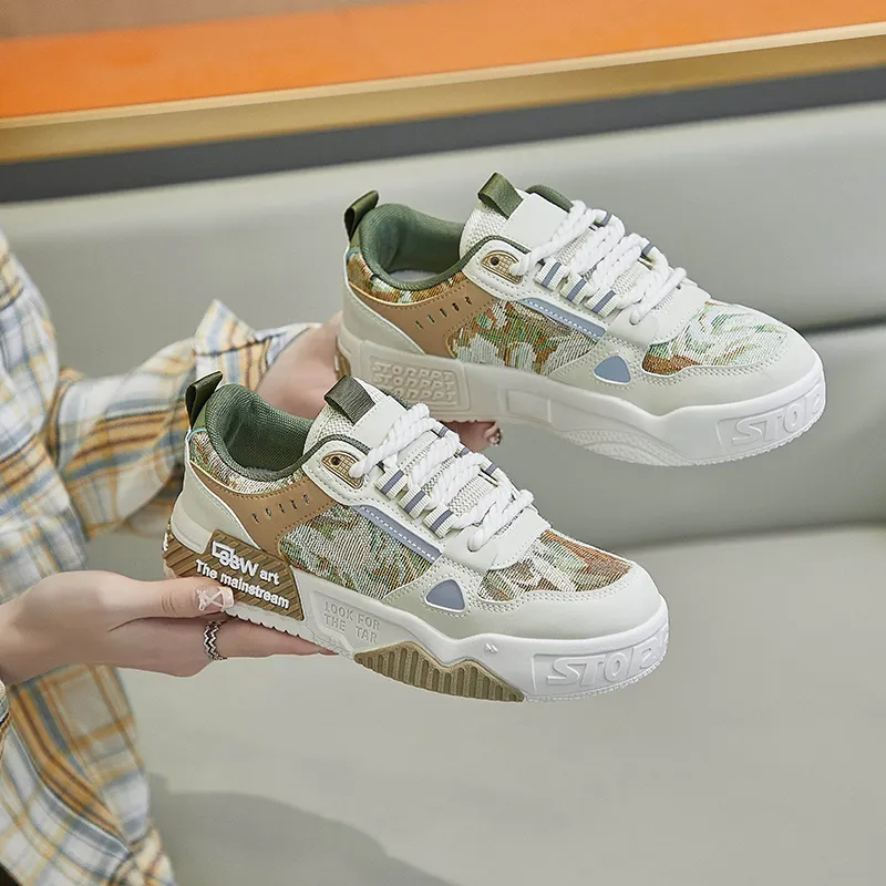 KATHRYN WILSON Low Top Skateboard Shoes Women's-3