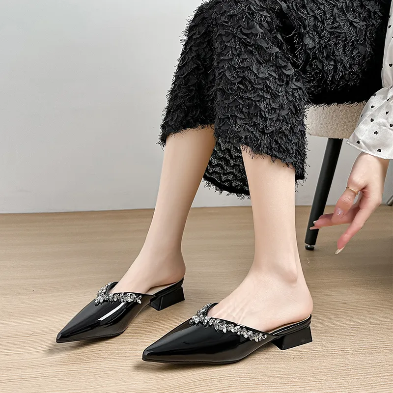 KATHRYN WILSON Rhinestone Closed Toe Slippers Women's-7