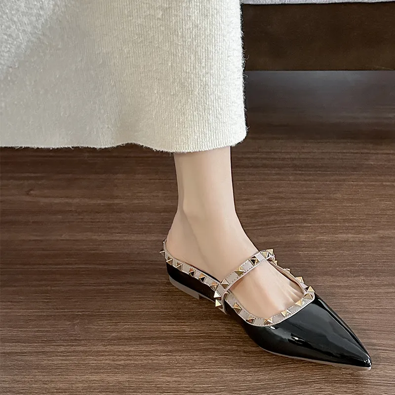 KATHRYN WILSON Closed Toe Slippers Women's-6