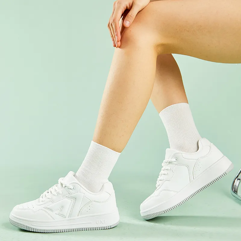 A1 Small White Shoes Coverage Wear-Resistant Lightweight Low-Top Skateboard Shoes Unisex-12