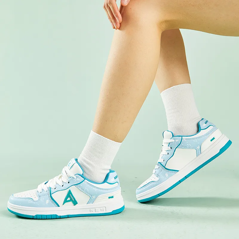 A1 Blue And White Porcelain Coverage Abrasion Resistant Height Increasing Low Top Skateboard Shoes Unisex-12