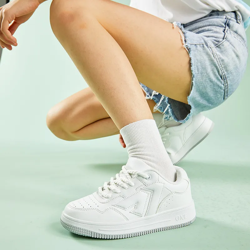 A1 Small White Shoes Coverage Wear-Resistant Lightweight Low-Top Skateboard Shoes Unisex-7