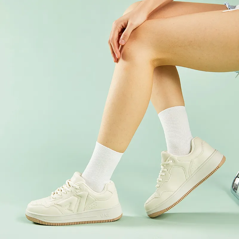 A1 Small White Shoes Coverage Wear-Resistant Lightweight Low-Top Skateboard Shoes Unisex-54