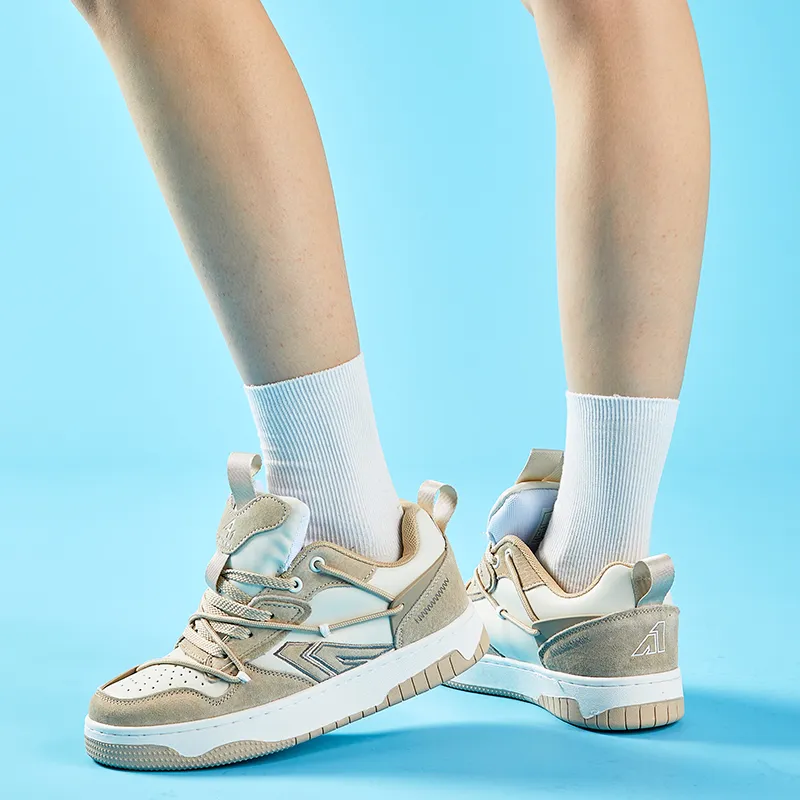 A1 Wear-Resistant Height Increasing Low-Top Puffy Skateboard Shoes Unisex-94