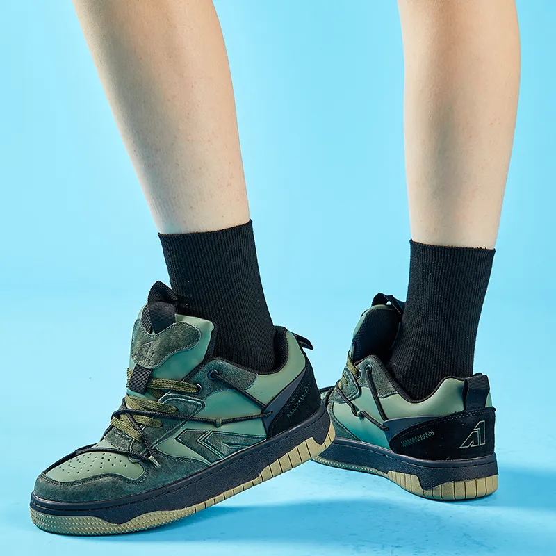 A1 Wear-Resistant Height Increasing Low-Top Puffy Skateboard Shoes Unisex-80