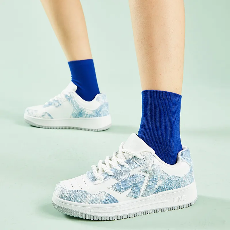 A1 Small White Shoes Coverage Wear-Resistant Lightweight Low-Top Skateboard Shoes Unisex-73