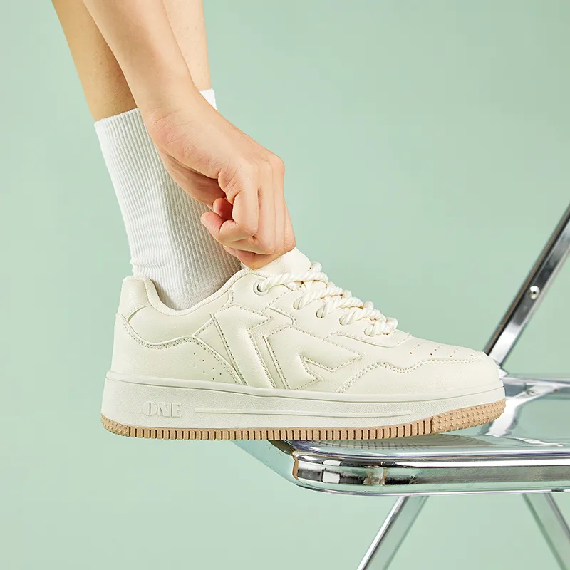 A1 Small White Shoes Coverage Wear-Resistant Lightweight Low-Top Skateboard Shoes Unisex-55