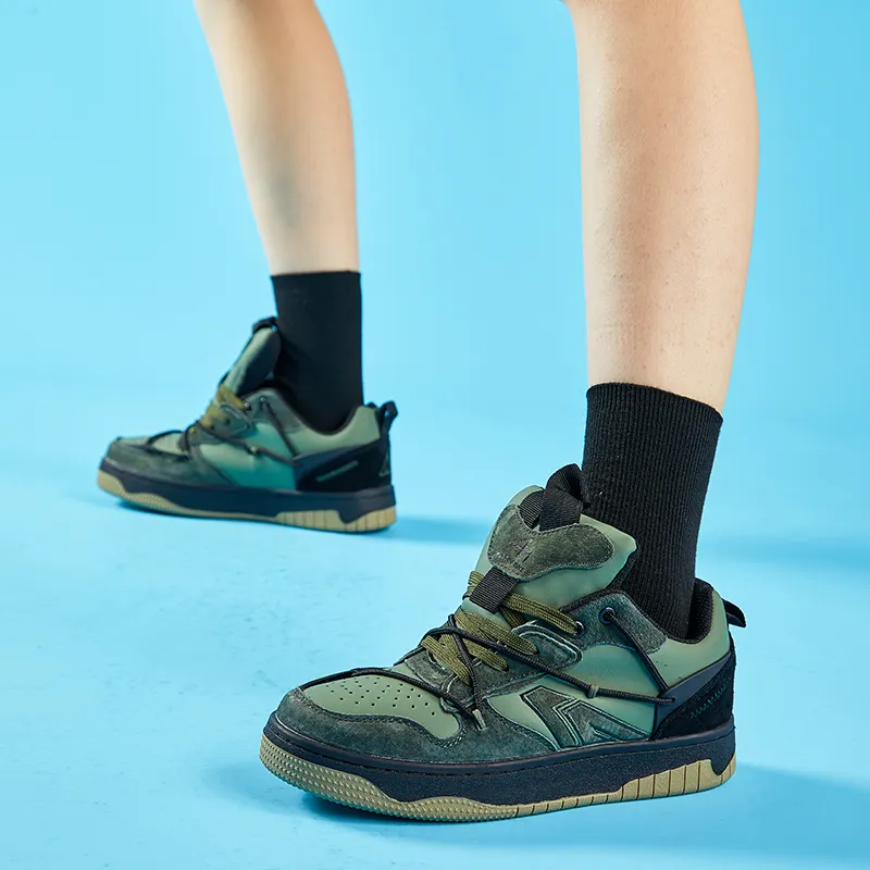 A1 Wear-Resistant Height Increasing Low-Top Puffy Skateboard Shoes Unisex-81