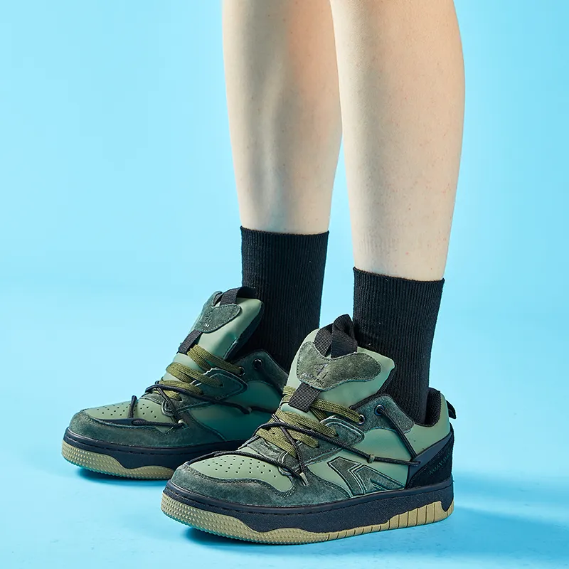 A1 Wear-Resistant Height Increasing Low-Top Puffy Skateboard Shoes Unisex-79