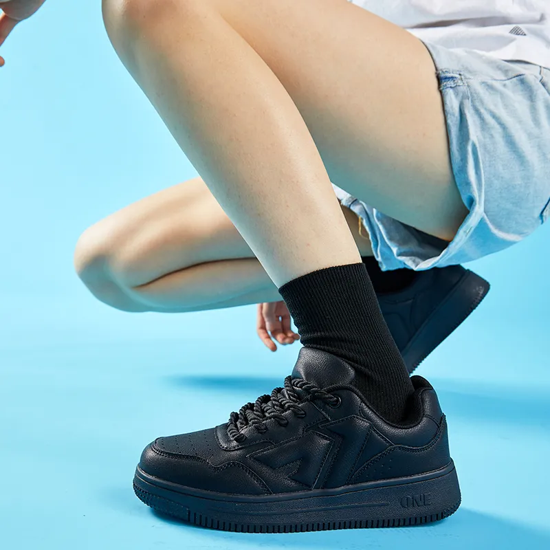 A1 Small White Shoes Coverage Wear-Resistant Lightweight Low-Top Skateboard Shoes Unisex-21
