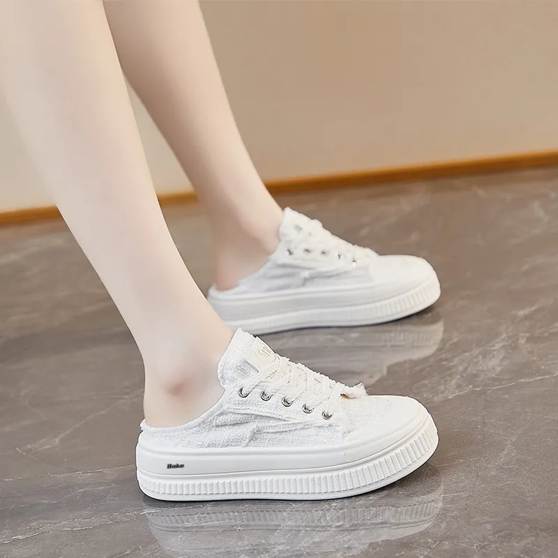 BAKE Abrasion Resistant Quiet Closed Toe Slippers Women's-8