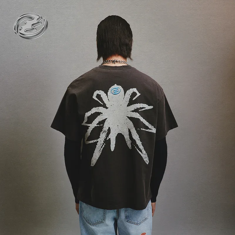 Createexploreexpandconquer Spider print T shirt-3