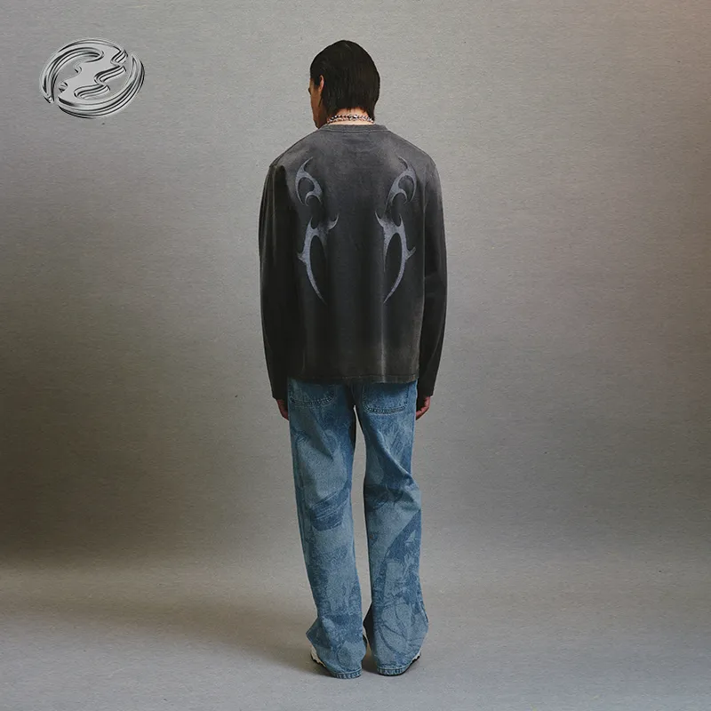 Createexploreexpandconquer Distressed effect Long sleeve T shirt-6