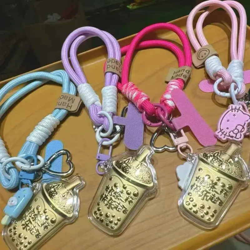 AWD Pendants Unisex-2