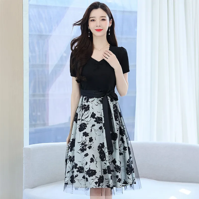 Pa33word Short Sleeved Dress Women's-16