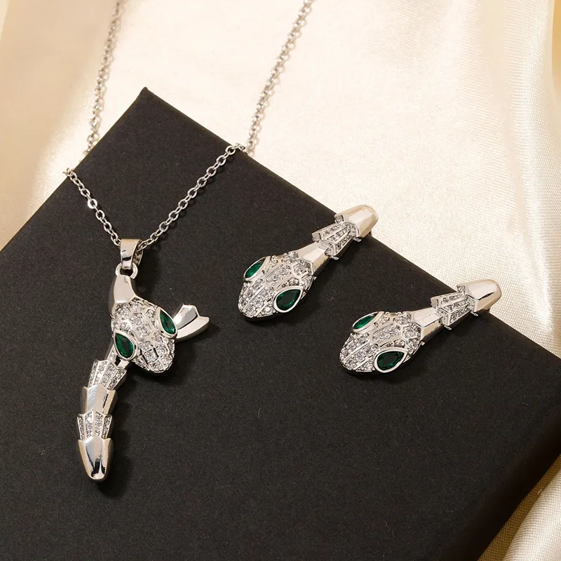 JOLLY SEASONS Copper Necklaces Women's-4