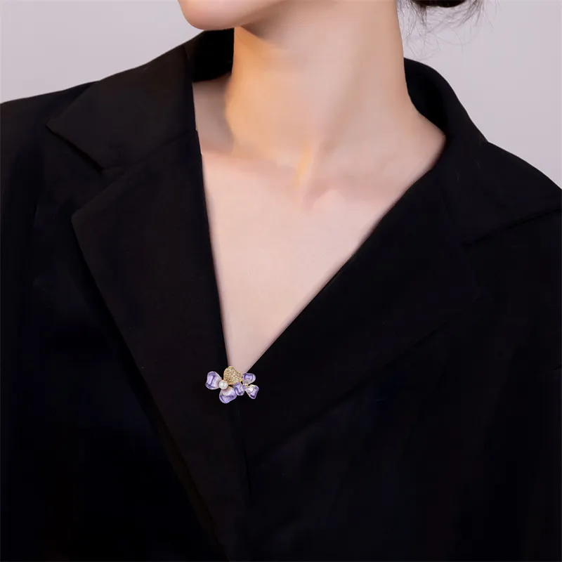 QLADY Brooches Women's-5