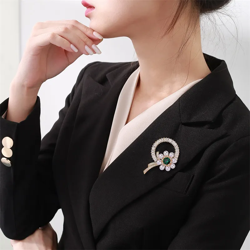 QLADY Brooches Women's-2