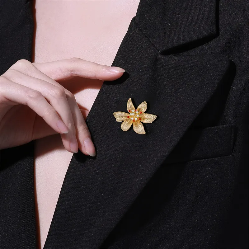 QLADY Brooches Women's-3