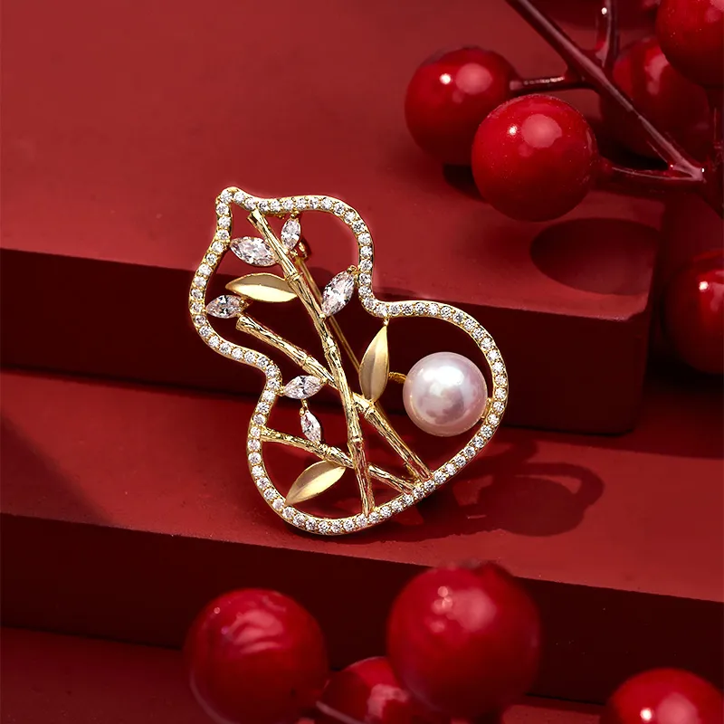 QLADY Pearl Brooches Women's-3