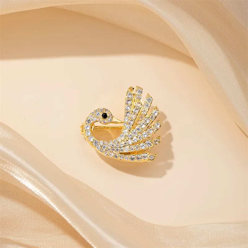 QLADY Brooches Women's-5