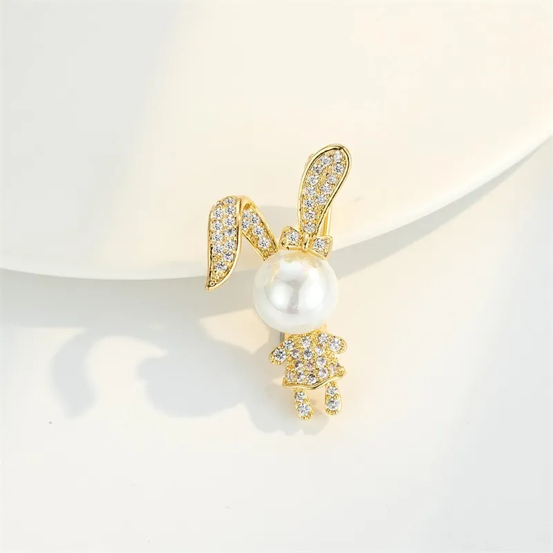 QLADY Brooches Unisex-4
