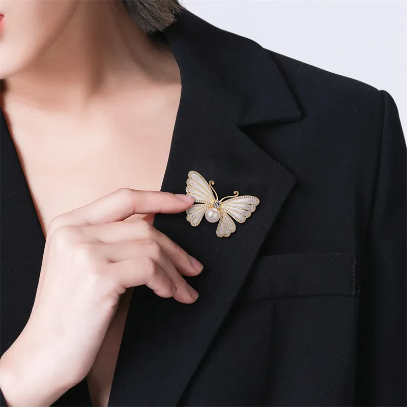 QLADY Brooches Women's-1