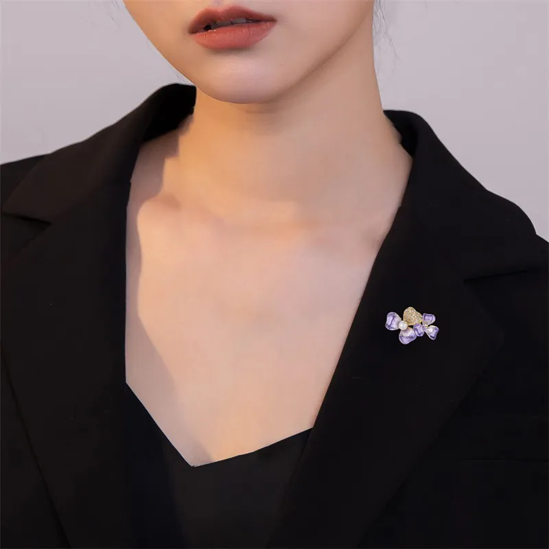 QLADY Brooches Women's-4