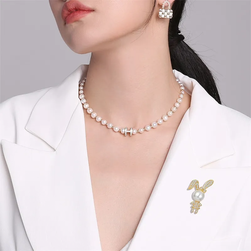 QLADY Brooches Unisex-1