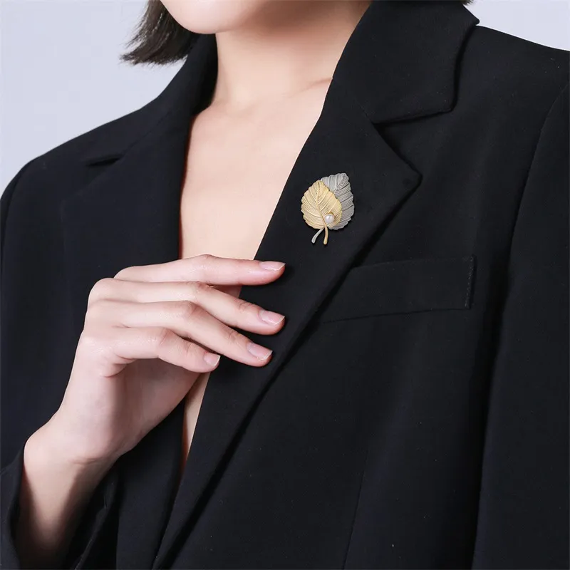 QLADY Freshwater Pearl Brooches Women's-2