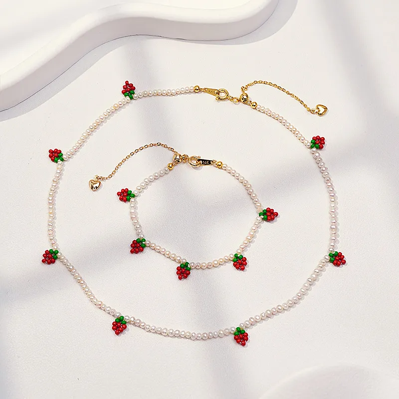 QLADY Pearl Necklaces Women's-4